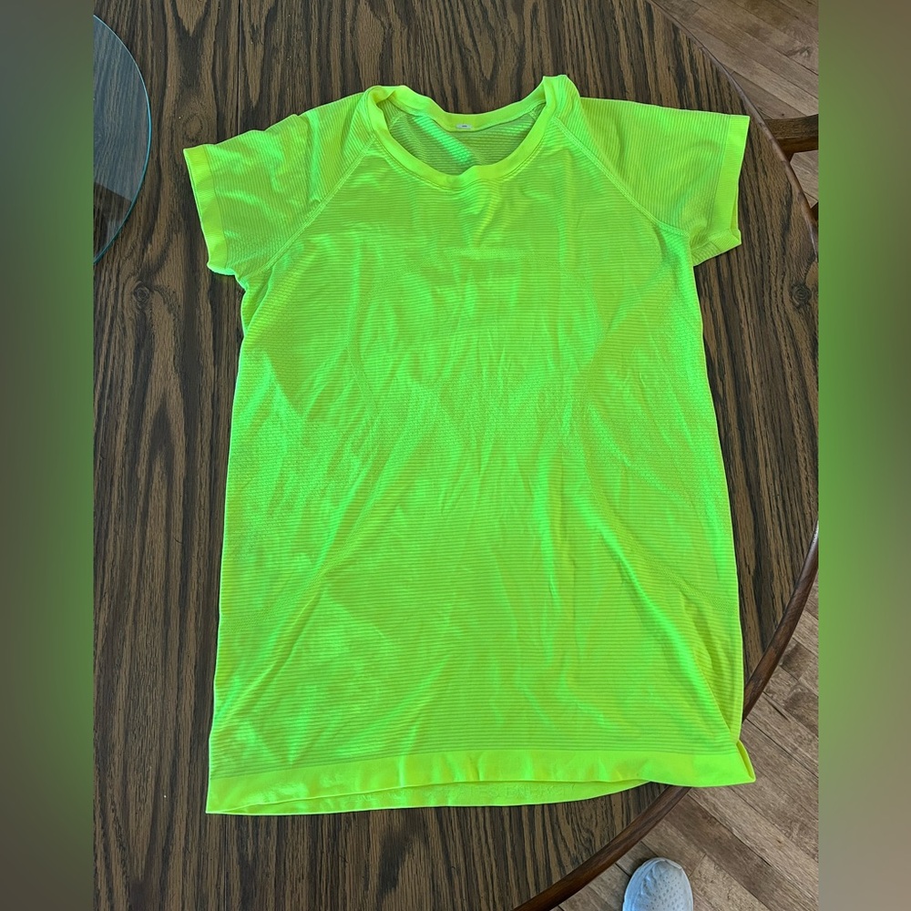 lululemon athletica Bright Lime Short Sleeve Tee
